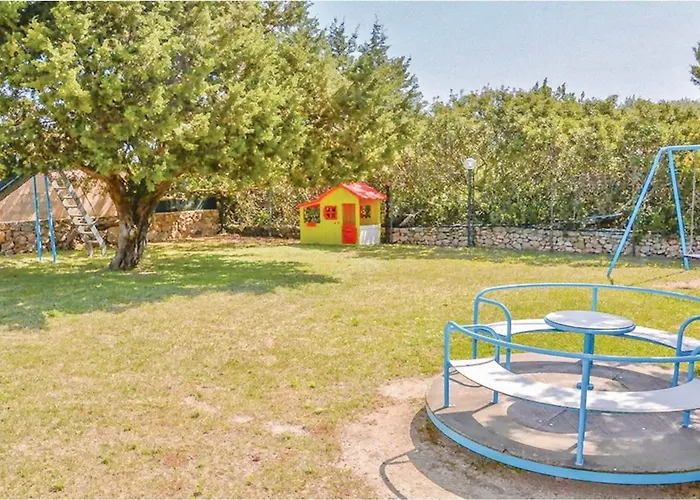 2 Beds In Marinella Just 200 Mt From The 公寓 阿兰奇湾城