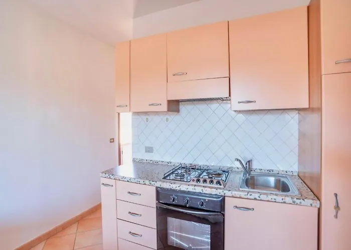 公寓 2 Beds In Marinella Just 200 Mt From The 阿兰奇湾城